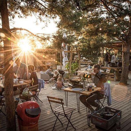 Raus Und Gut Glamping Am Graebendorfer See Drebkau Exteriör bild