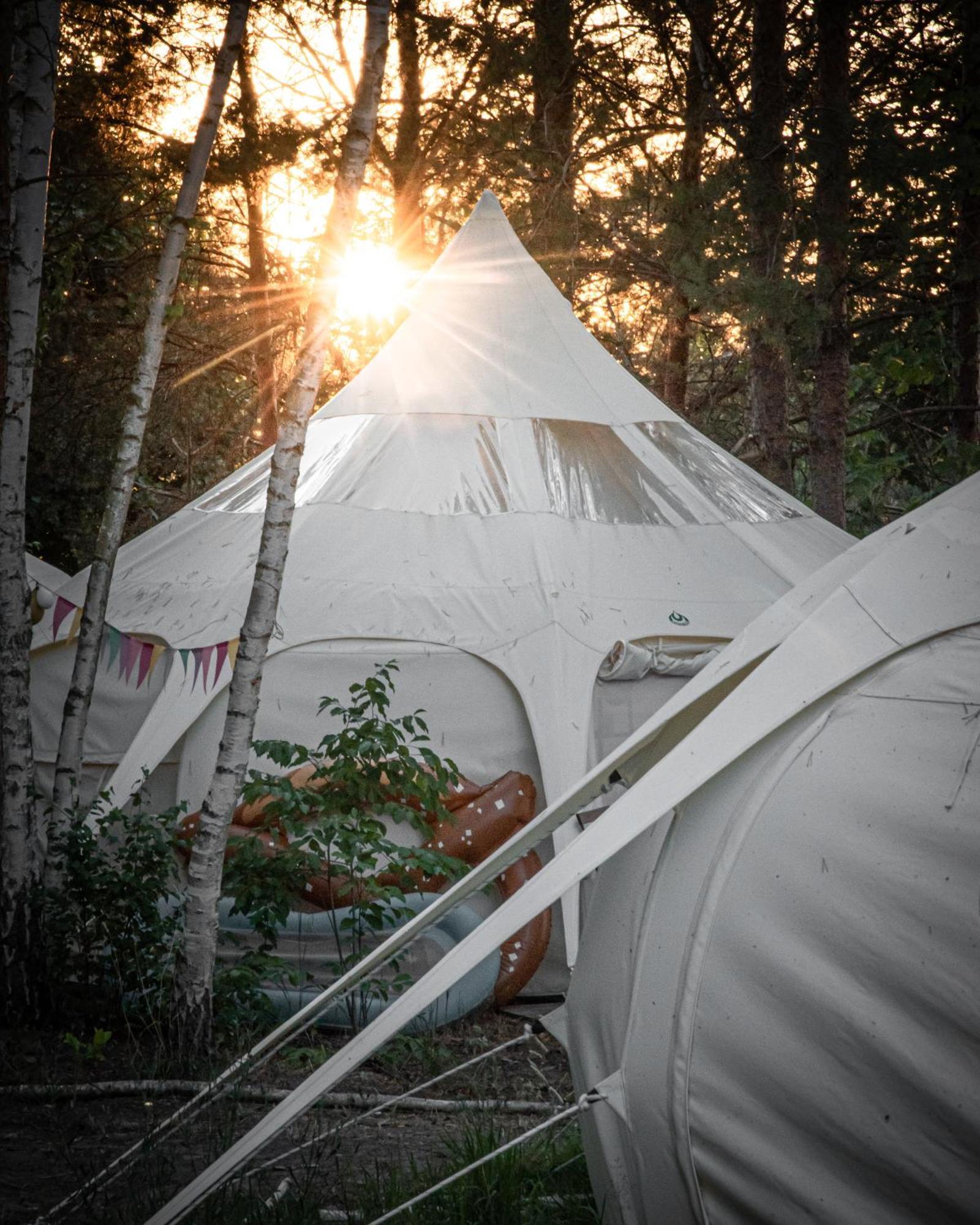 Raus Und Gut Glamping Am Graebendorfer See Drebkau Exteriör bild