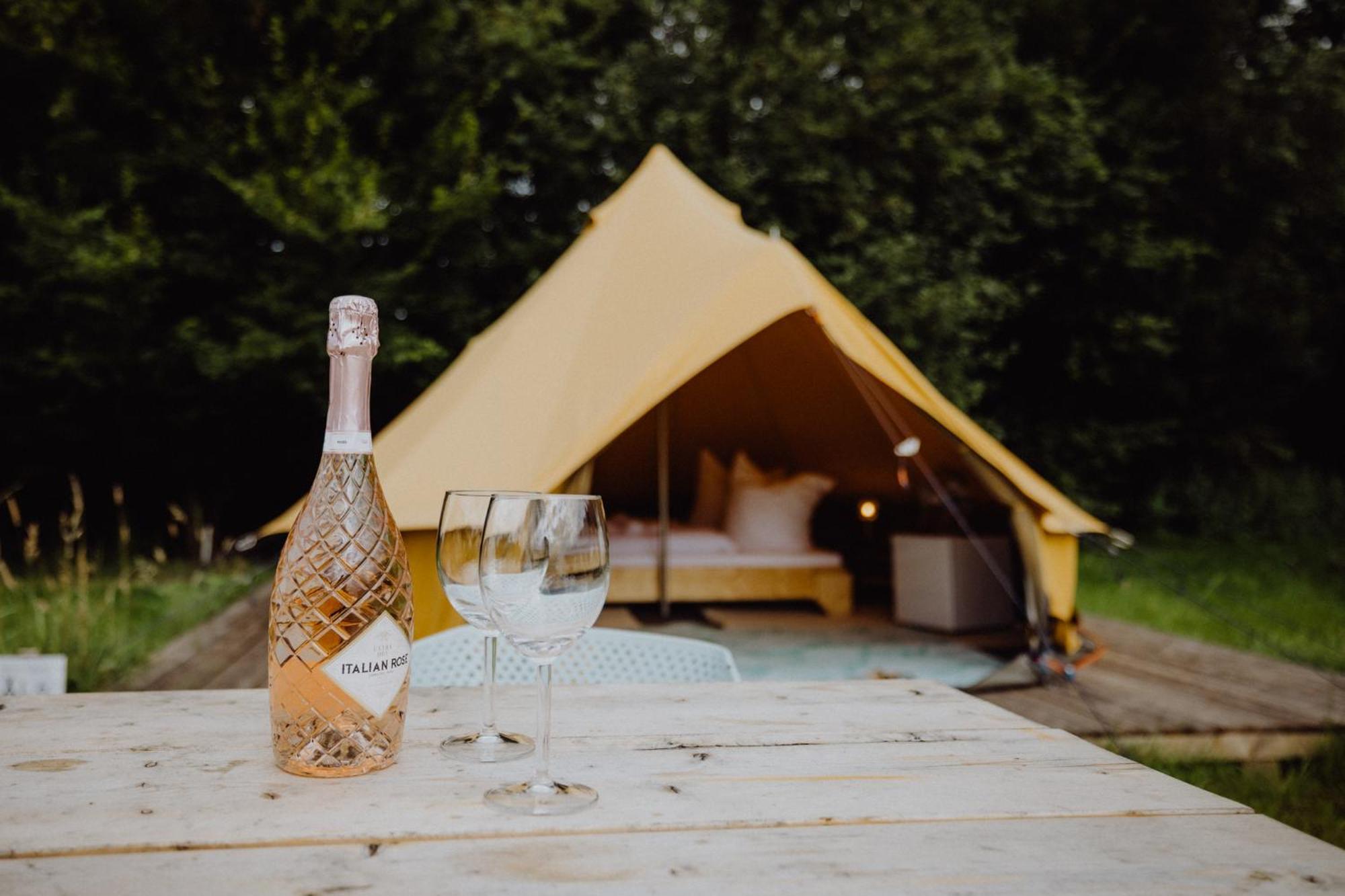 Raus Und Gut Glamping Am Graebendorfer See Drebkau Exteriör bild
