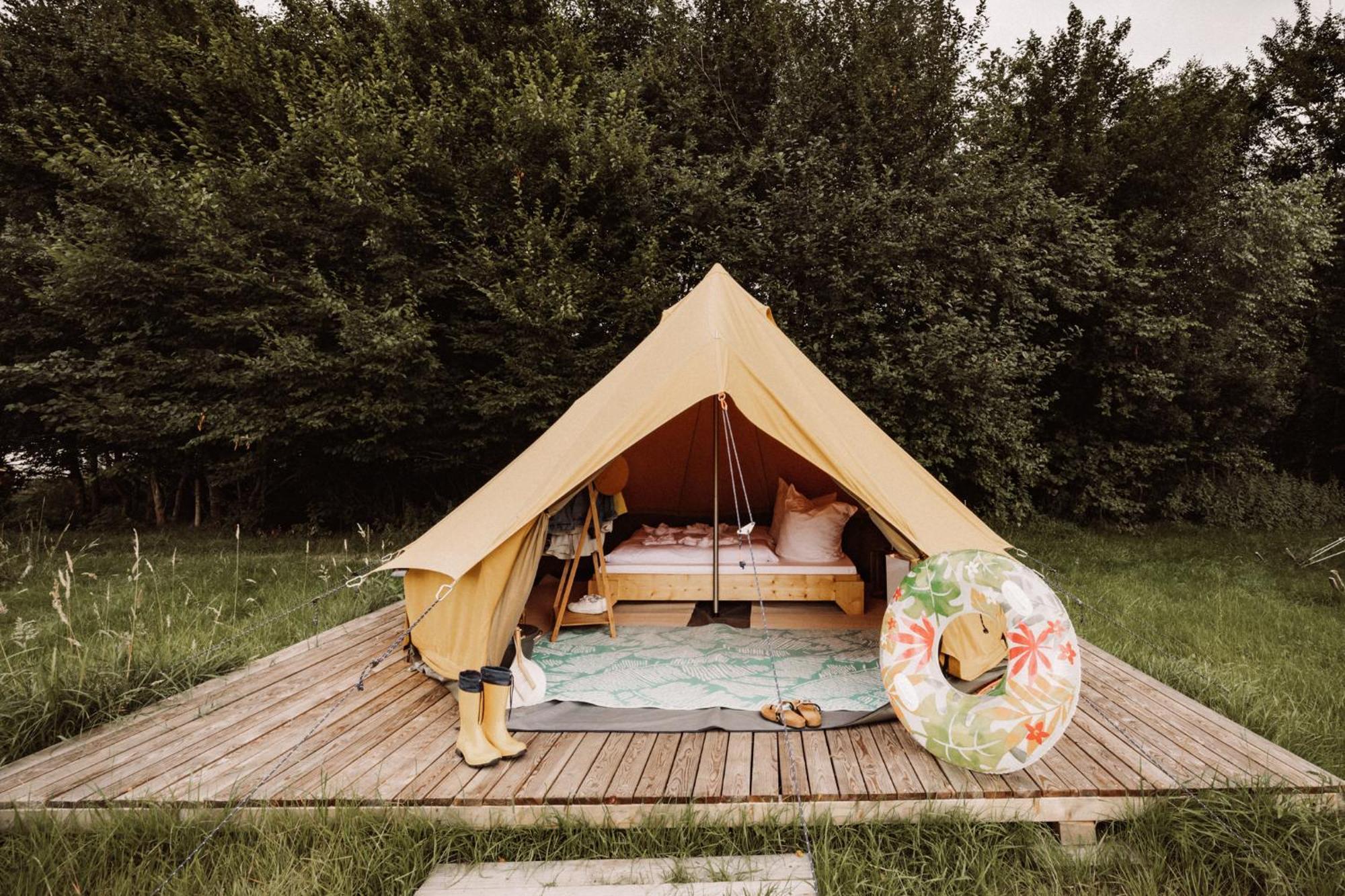 Raus Und Gut Glamping Am Graebendorfer See Drebkau Exteriör bild